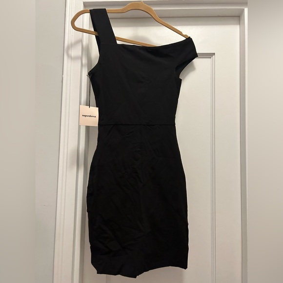 NWT Superdown x Revolve Black Fallon Mini Dress Sz XS $72 - Picture 7 of 7